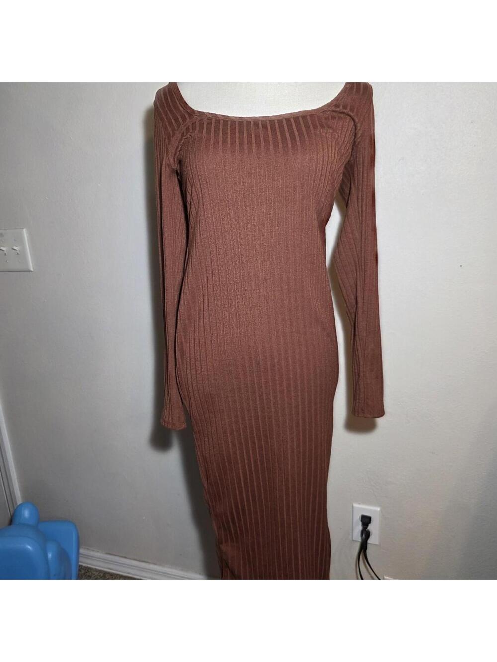 Rust brown ribbed bodycon dress 🤎